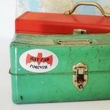 BAT_FAN_FOREVER_Oval_Maginet_OvalCarMagnet_Toolbox_H_Mockup.png